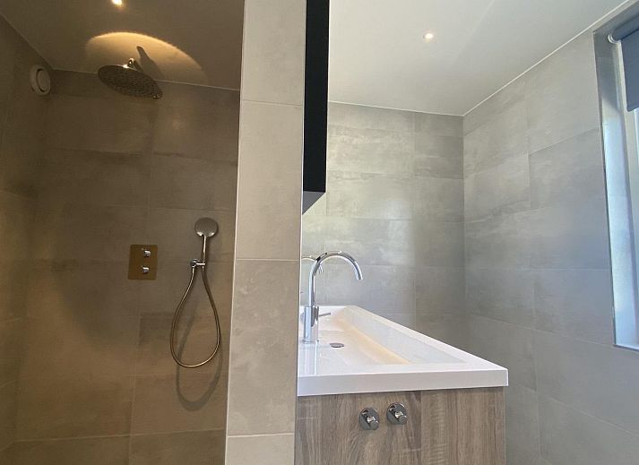 Spacious terrace of VZ1021 Vakantiewoning in Veere with comfortable seating, Veere, Walcheren, Zeeland.