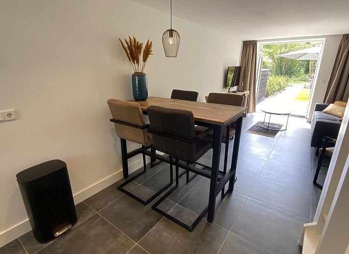 Cozy terrace of VZ1022 Holiday apartment in Veere, Walcheren, Zeeland overlooking the garden.