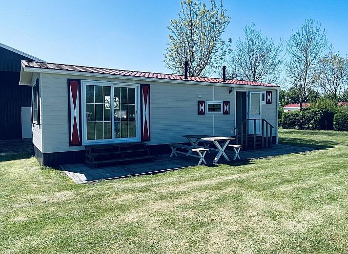 VZ235 Chalet Veere in Veere, Zeeland with spacious green garden and terrace