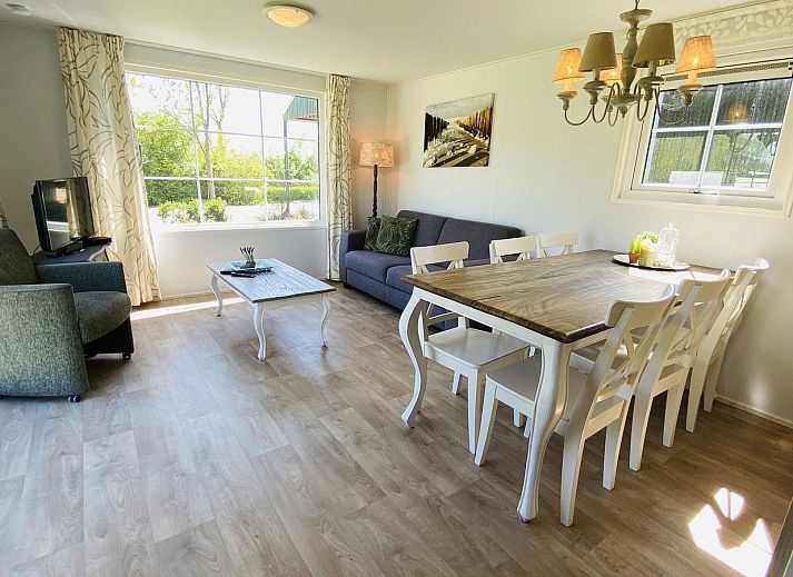 VZ235 Chalet Veere in Veere, Zeeland with spacious green garden and terrace