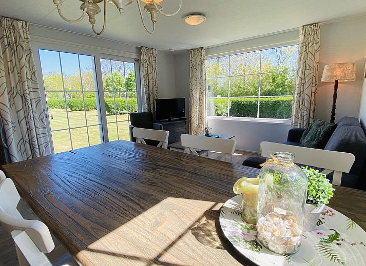VZ235 Chalet Veere in Veere, Zeeland with spacious green garden and terrace