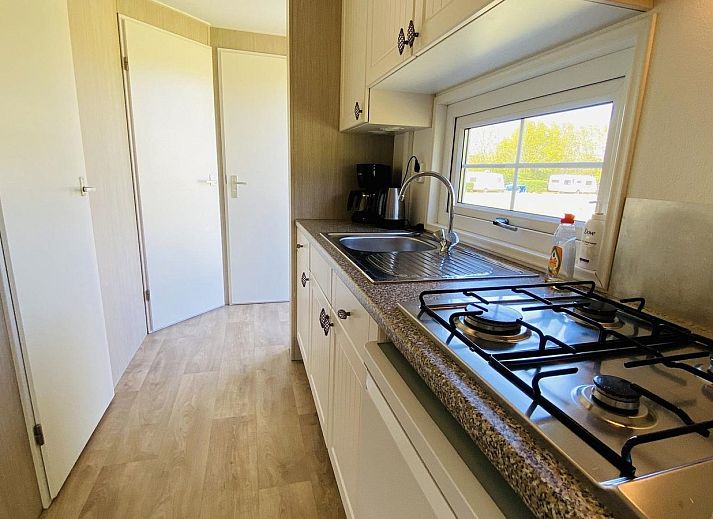 Side view of VZ235 Chalet Veere in Veere, Walcheren with sunny terrace