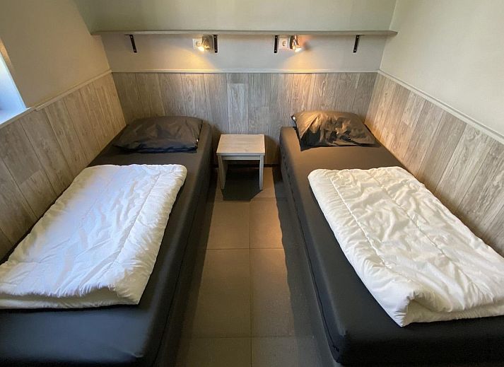 Picnic table on the terrace of VZ1001 Group accommodation in Serooskerke, Walcheren.