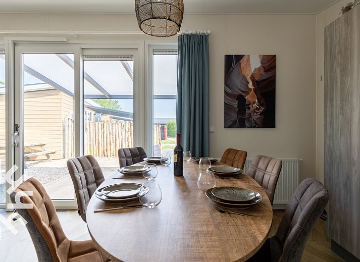 Terras van vakantiehuis ZE1265 in Meliskerke, Walcheren met houten omheining.