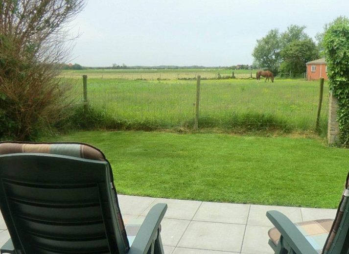 Modern sitting area in Holiday home Meidoorn, Meliskerke, Walcheren. Stylish decor for a relaxing stay.