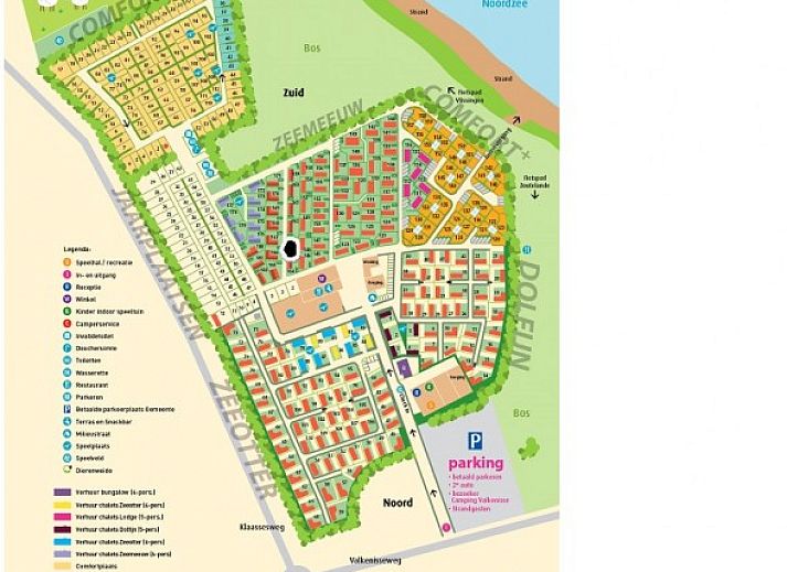 Moderne keuken in Meerchalet vakantiehuis, Groot Valkenisse, Walcheren, Zeeland, met uitzicht op tuin.