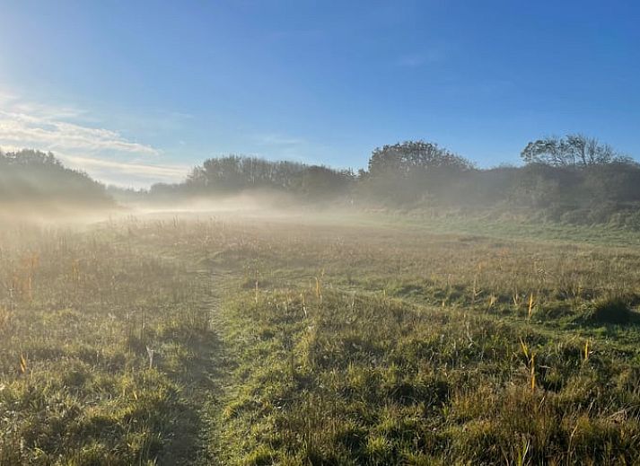 Voorzijde van Vakantiehuisje in Biggekerke met terras en zitgelegenheid, Walcheren, Zeeland.