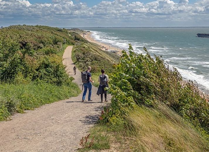 Voorzijde van Vakantiehuisje in Biggekerke met terras en zitgelegenheid, Walcheren, Zeeland.