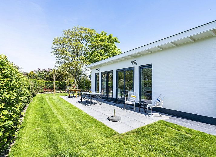 VZ970 Vrijstaand vakantiehuis in Zoutelande met groene tuin in Biggekerke, Walcheren, Zeeland.