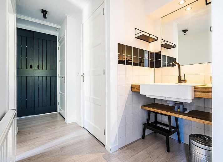 Vooraanzicht van VZ970 Vrijstaand vakantiehuis in Zoutelande met oprit in Biggekerke, Walcheren.