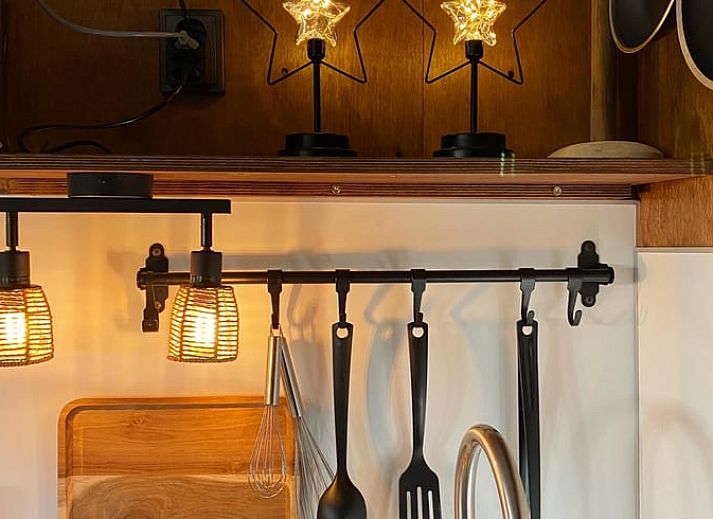 Gemuetlicher Innenbereich eines Ferienhauses in Oudelande, Walcheren, Zeeland.