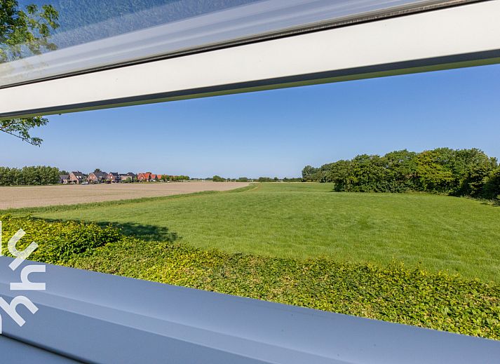 Moderne keuken en eetruimte in vakantiehuis ZE1426, Grijpskerke, Walcheren, Zeeland.