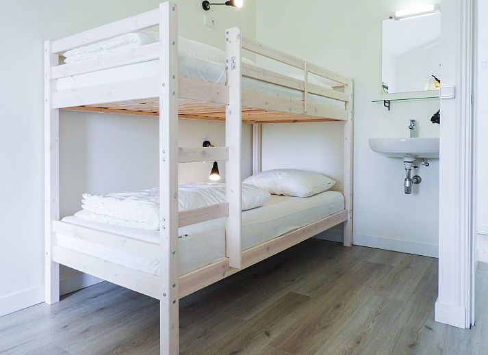 Gezellige woonkamer in VZ661 Appartement Grijpskerke, vakantiewoning in Walcheren.