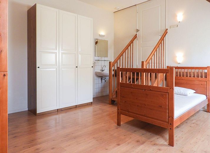 VZ137 Vakantiehuis Grijpskerke, ruime woonkamer in Grijpskerke, Walcheren, Zeeland.