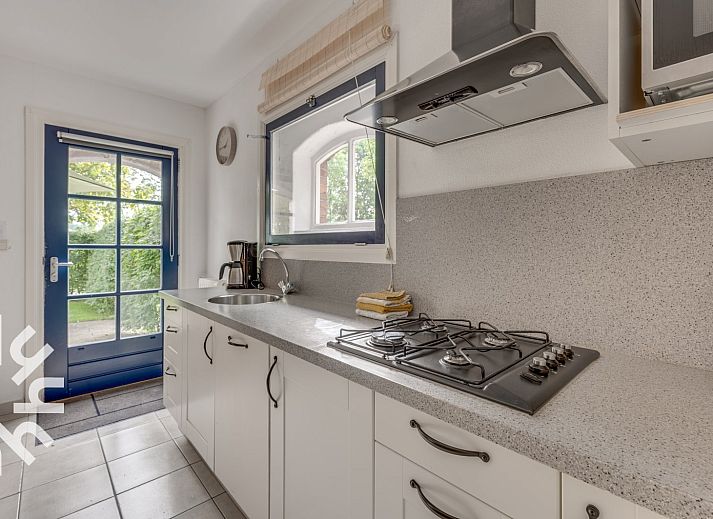 Zonnig terras van vakantiehuis ZE135 in Grijpskerke, Walcheren, Zeeland.