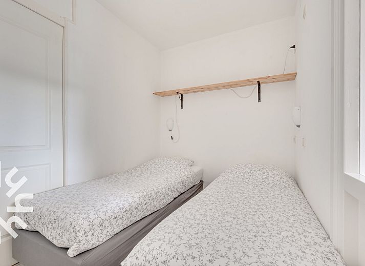 Ontspannen op het terras van vakantiehuis ZE136 in Grijpskerke, Walcheren, Zeeland.