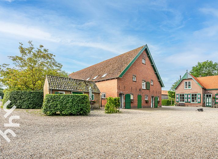 Ontspannen op het terras van vakantiehuis ZE136 in Grijpskerke, Walcheren, Zeeland.