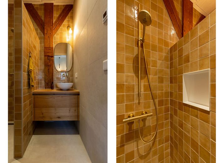 Gezellige binnenruimte van Vakantiehuis De kleine Pionier in Grijpskerke met uitzicht op de tuin, Walcheren, Zeeland.