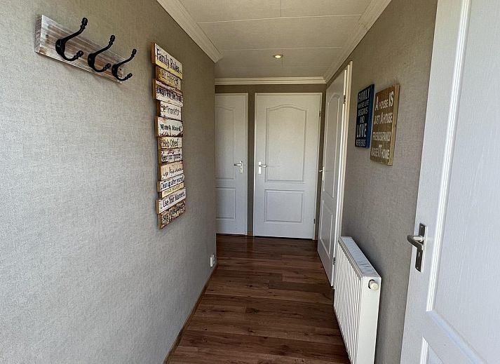 Gemuetliche Sitzecke auf der Terrasse des VZ807 Ferienhauses Breskens in Zeeland.