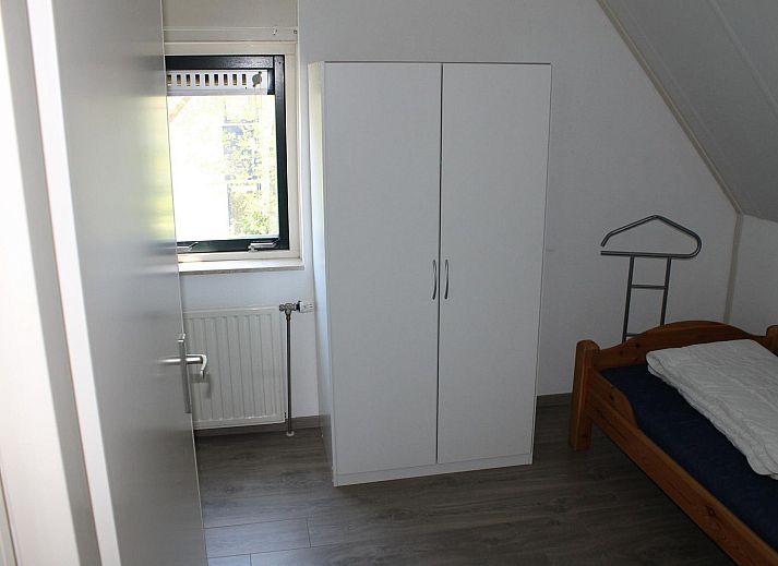 VZ967 Ferienhaus in Breskens, grosse Terrasse mit Gartenmoebeln in Zeeuws-Vlaanderen, Zeeland.