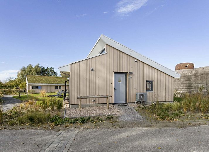 Ansicht des Einfamilienhauses in Breskens, Ferienhaus in Zeeland mit moderner Architektur und grner Umgebung.