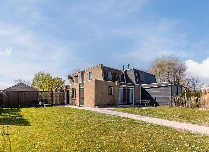Guest house 630336 • Bungalow Zeeuws-Vlaanderen • Comfort 6