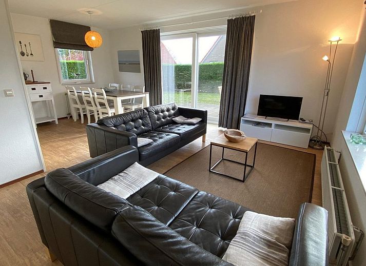 VZ921 Holiday home in Cadzand-Bad with sunny terrace and garden in Zeeuws-Vlaanderen, Zeeland.