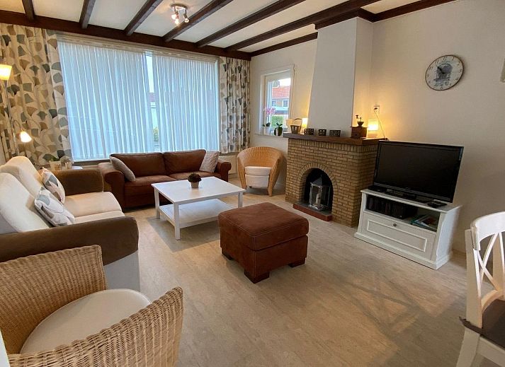 Cadzand-Bad vacation home VZ920 with sunny frontage in Zeeland.