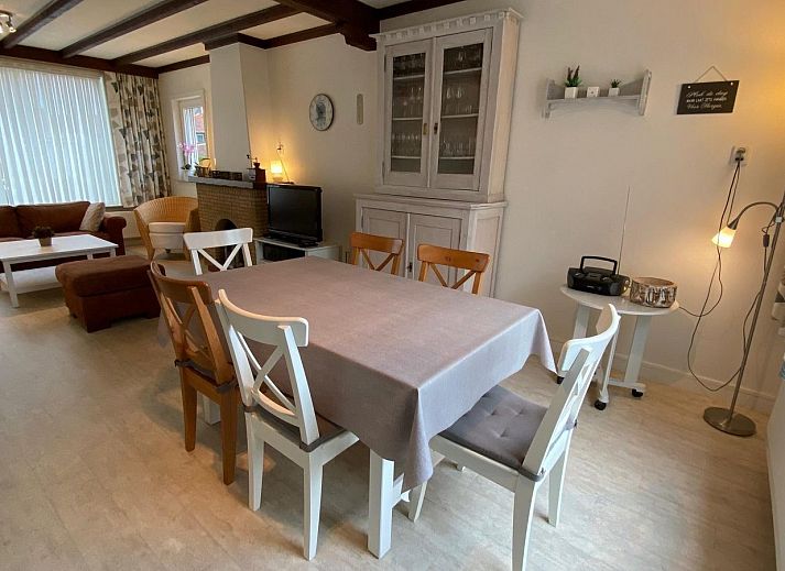 Cadzand-Bad vacation home VZ920 with sunny frontage in Zeeland.