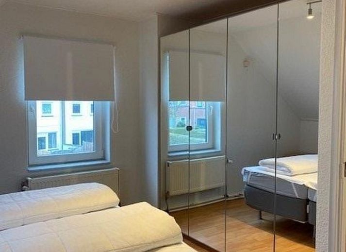 Overdekte veranda bij VZ1094 Vrijstaande vakantiewoning in Cadzand-Bad, Zeeuws-Vlaanderen voor gezellige avonden.
