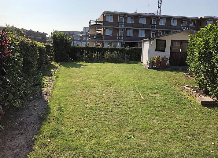 Lichte woonkamer van VZ1094 Vrijstaande vakantiewoning in Cadzand-Bad, perfect voor ontspanning in Zeeuws-Vlaanderen.