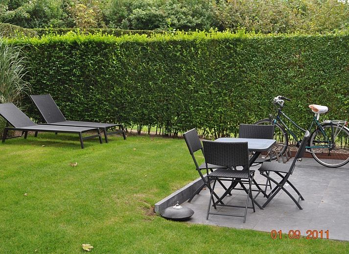 Vooraanzicht van VZ702 Vakantiehuis Cadzand in het groene Cadzand, Zeeuws-Vlaanderen, Zeeland.