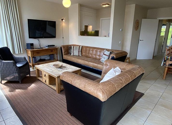 Stijlvol ontworpen VZ193 Appartement Cadzand in Zeeuws-Vlaanderen met grote ramen en balkon in Cadzand, Zeeland.