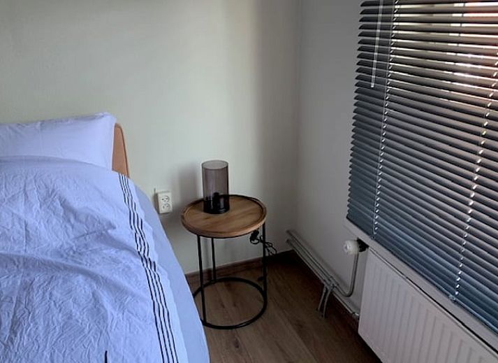 Der bluehende Garten des Ferienhauses in Aardenburg, Zeeuws-Vlaanderen, bietet Ruhe und Natur in Zeeland.