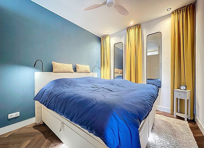 Blick ber die Stadt Sluis vom Apartment in Sluis, einer einzigartigen Unterkunft in Zeeuws-Vlaanderen, Zeeland.