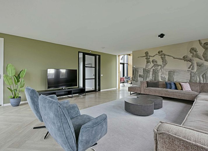 Freistehendes Haus in Nieuwvliet, Zeeuws-Vlaanderen, ein modernes Ferienhaus mit groem Garten, umgeben von Natur in Zeeland.