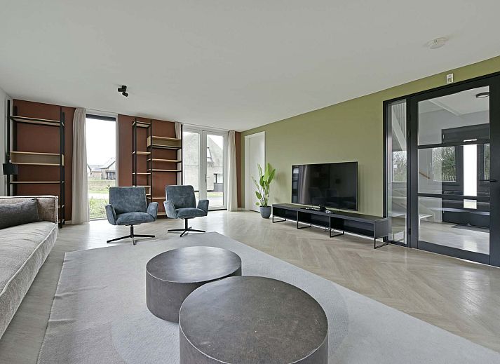 Freistehendes Haus in Nieuwvliet, Zeeuws-Vlaanderen, ein modernes Ferienhaus mit groem Garten, umgeben von Natur in Zeeland.