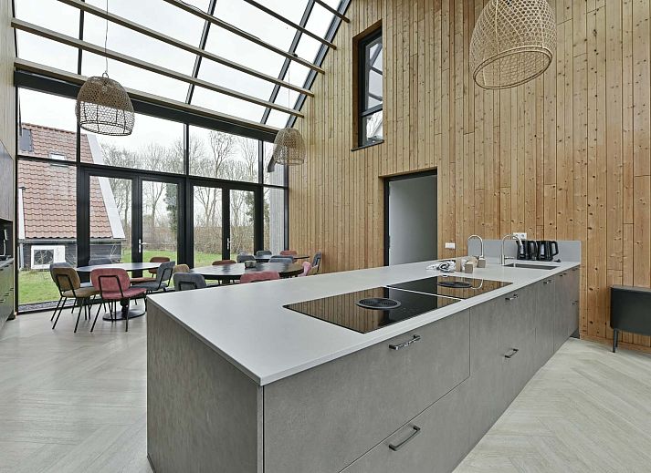 Freistehendes Haus in Nieuwvliet, Zeeuws-Vlaanderen, Ferienhaus mit groem Garten und moderner Architektur im ruhigen Zeeland.