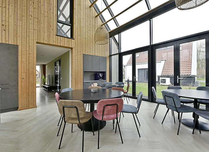 Freistehendes Haus in Nieuwvliet, Zeeuws-Vlaanderen, Ferienhaus mit groem Garten und moderner Architektur im ruhigen Zeeland.