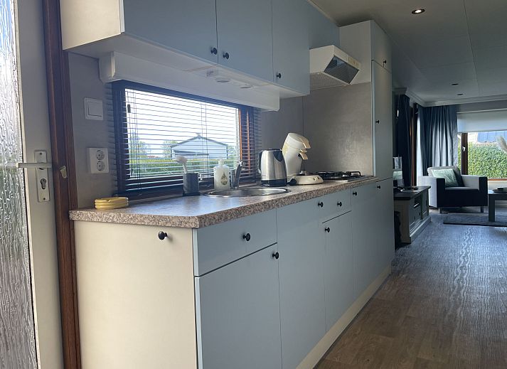 Guest house 631650 - Holiday property Zeeuws-Vlaanderen - Vakantiehuis NV 10 - Beach Resort Nieuwvliet Bad