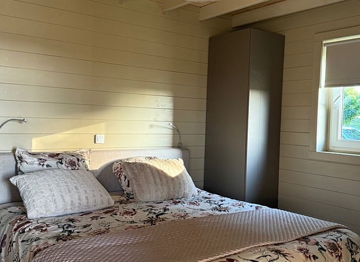 Moderne badkamer in Vakantiehuis in Koewacht, comfort en luxe in Zeeuws-Vlaanderen, Zeeland.