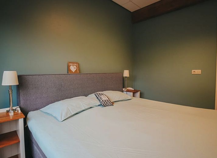 Ruime eetkamer in Vakantiehuisje in Retranchement, Zeeuws-Vlaanderen, Zeeland.