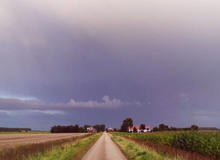 Vakantiehuisje in IJzendijke biedt ruimte voor 6 en 2 personen, gelegen in Zeeuws-Vlaanderen.