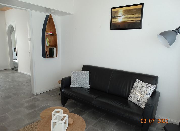 Attractive living room of vacation home ZE1542 in Biervliet, Zeeuws-Vlaanderen.