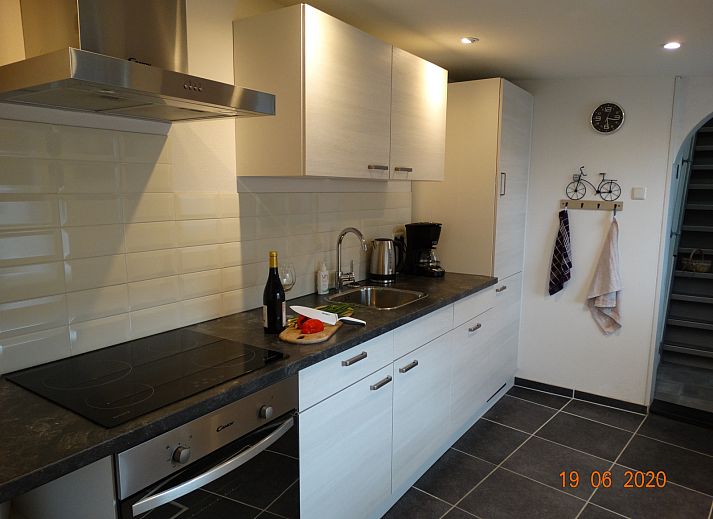 Modern kitchen in vacation home ZE1542, Biervliet, Zeeuws-Vlaanderen.