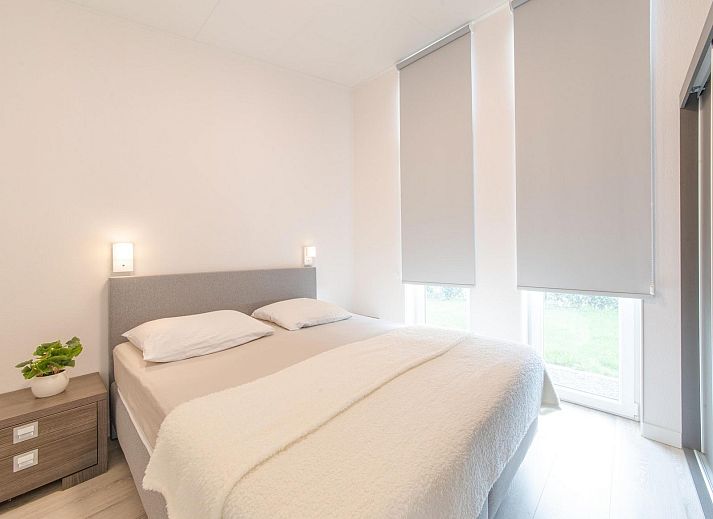 Vacation home Waterresort Oosterschelde - house no. 47a with sunny terrace in Wemeldinge, Zuid-Beveland, Zeeland.