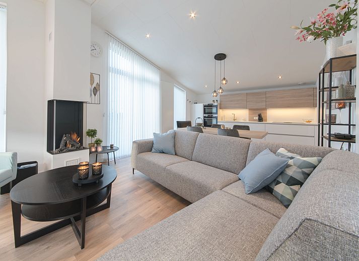 Vakantiehuis Ruisweg 76 in Wemeldinge met zonnig terras en moderne uitstraling.