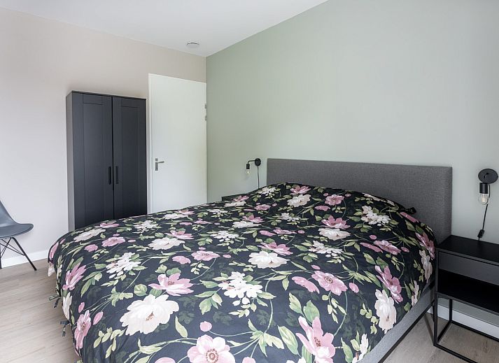 Vakantiehuis ZE1456 in Wemeldinge met zonnig terras en groene tuin in Zuid-Beveland, Zeeland.