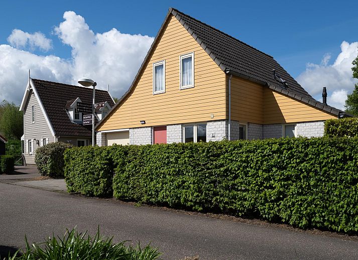 Guest house 6406234 - Holiday property Zuid-Beveland - Villapark De Oesterbaai 75