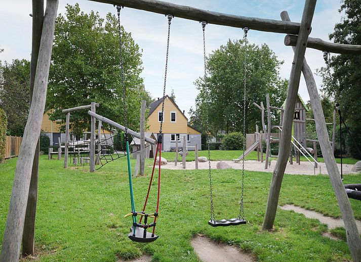 Guest house 6406234 - Holiday property Zuid-Beveland - Villapark De Oesterbaai 75